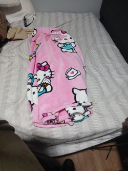 Hello Kitty Blanket