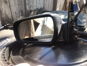 1989 Toyota Camry driver Side Mirror 