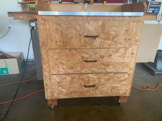 ROLLING WOOD GARAGE CABINET/EXC. COND.
