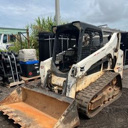 2017 BOBCAT, T590 SKID STEER LOADER 
STEER-TRACK WITH AUXILIARY HYDRAULICS 
OPEN CAB BOBCAT DIESEL ENGINE,
