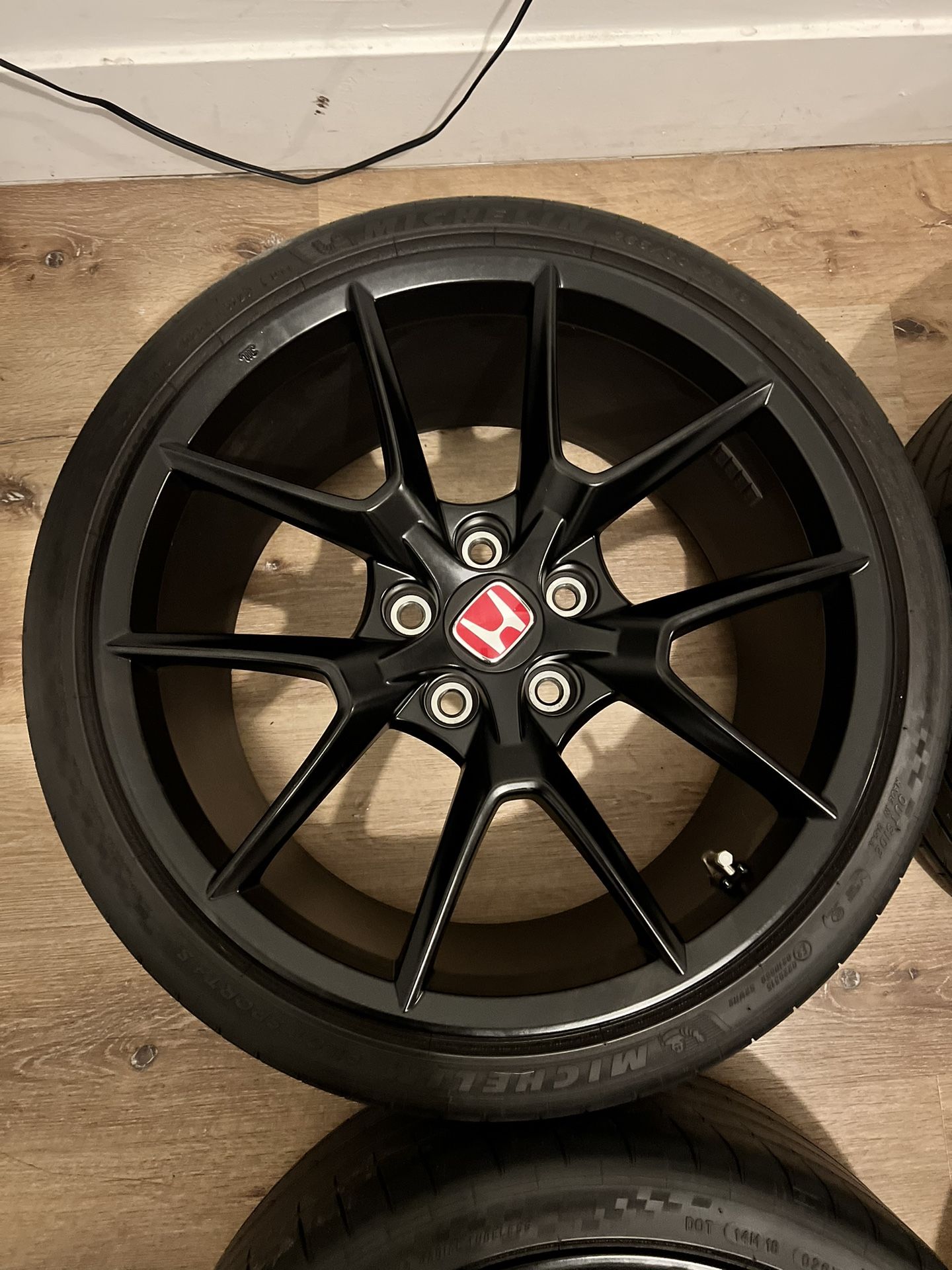 Civic Type R Fl5 Stock Wheel