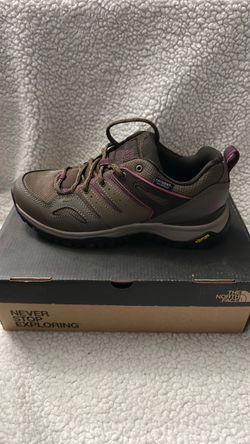 North Face Hiking, Women size 8.5, Brand New