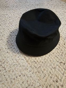 MUJI Black Bucket Hat M/L Almost New