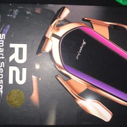 R2 Smart Wireless Charger - New