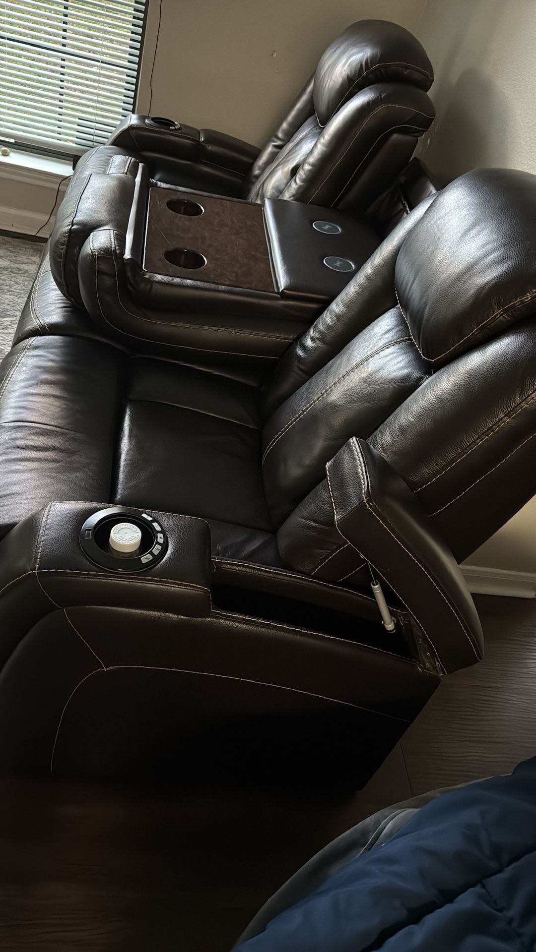 Automatic Reclining Leather Sofa