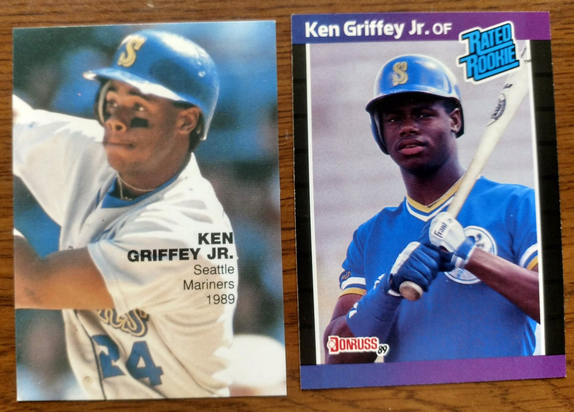Ken Griffey Jr - Rookie 16 Baseball Card Lot