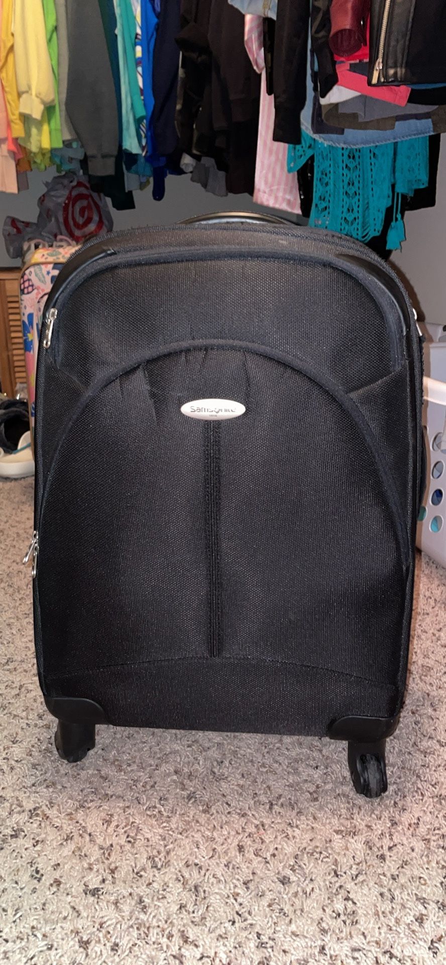 Samsonite Rolling Carry On
