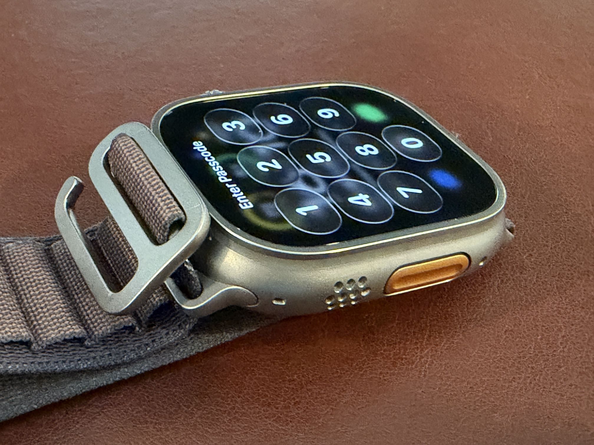 Apple Watch Ultra 1st Gen 49mm Titanium