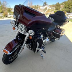 2015 Harley-Davidson Electra Glide Ultra Limited (FLHTK)