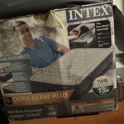 Index Durabeam Plus Twin HD 13” Air Bed Mattress