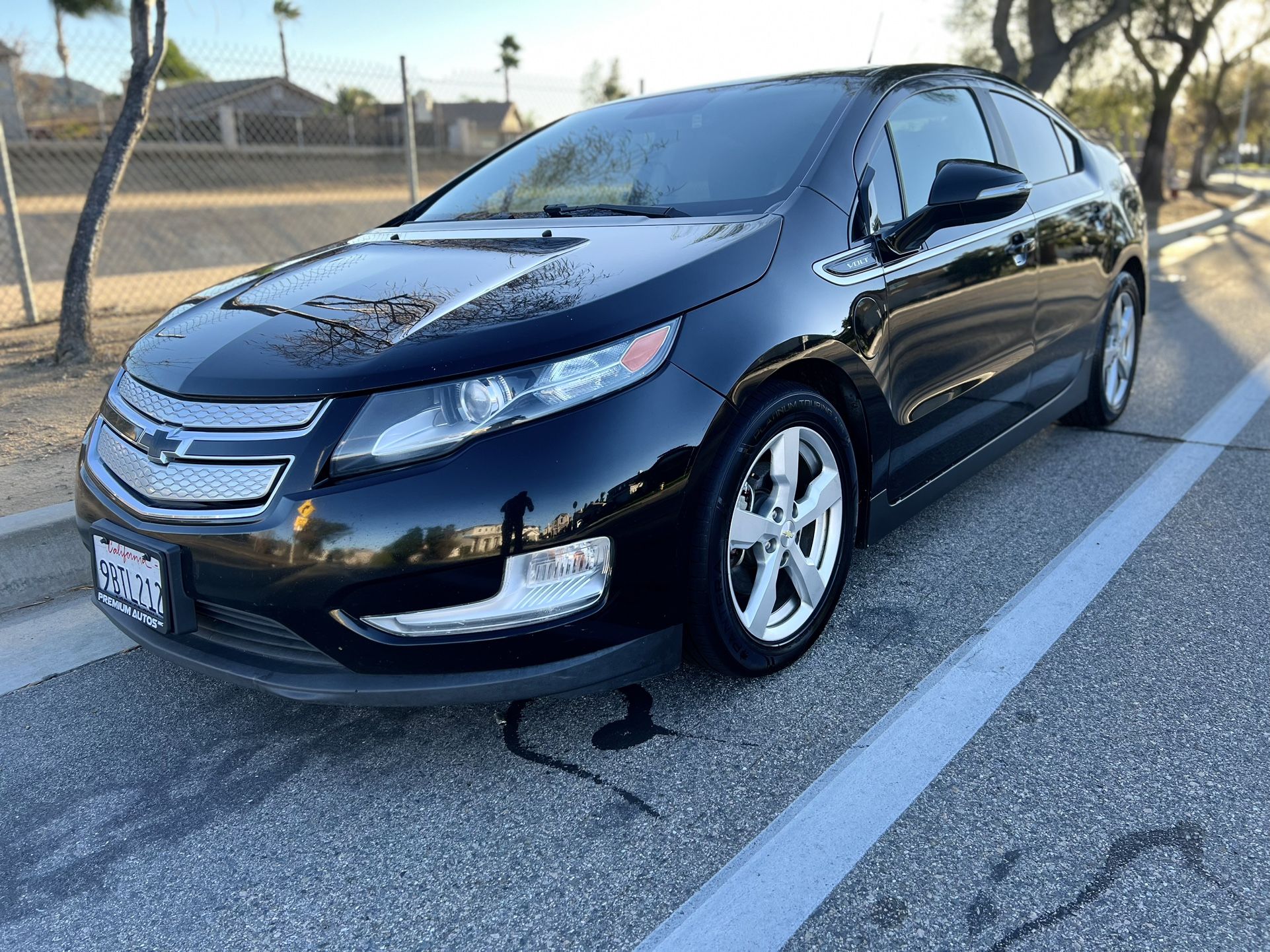 Voulto Riverside 2013 Chevrolet Volt for Sale in Riverside, CA - OfferUp
