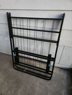 Twin Frame like new only used once