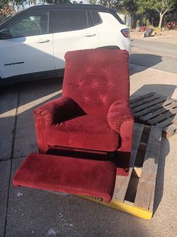 Comodo Sillon Reclinable En Muy Buenas Condiciones