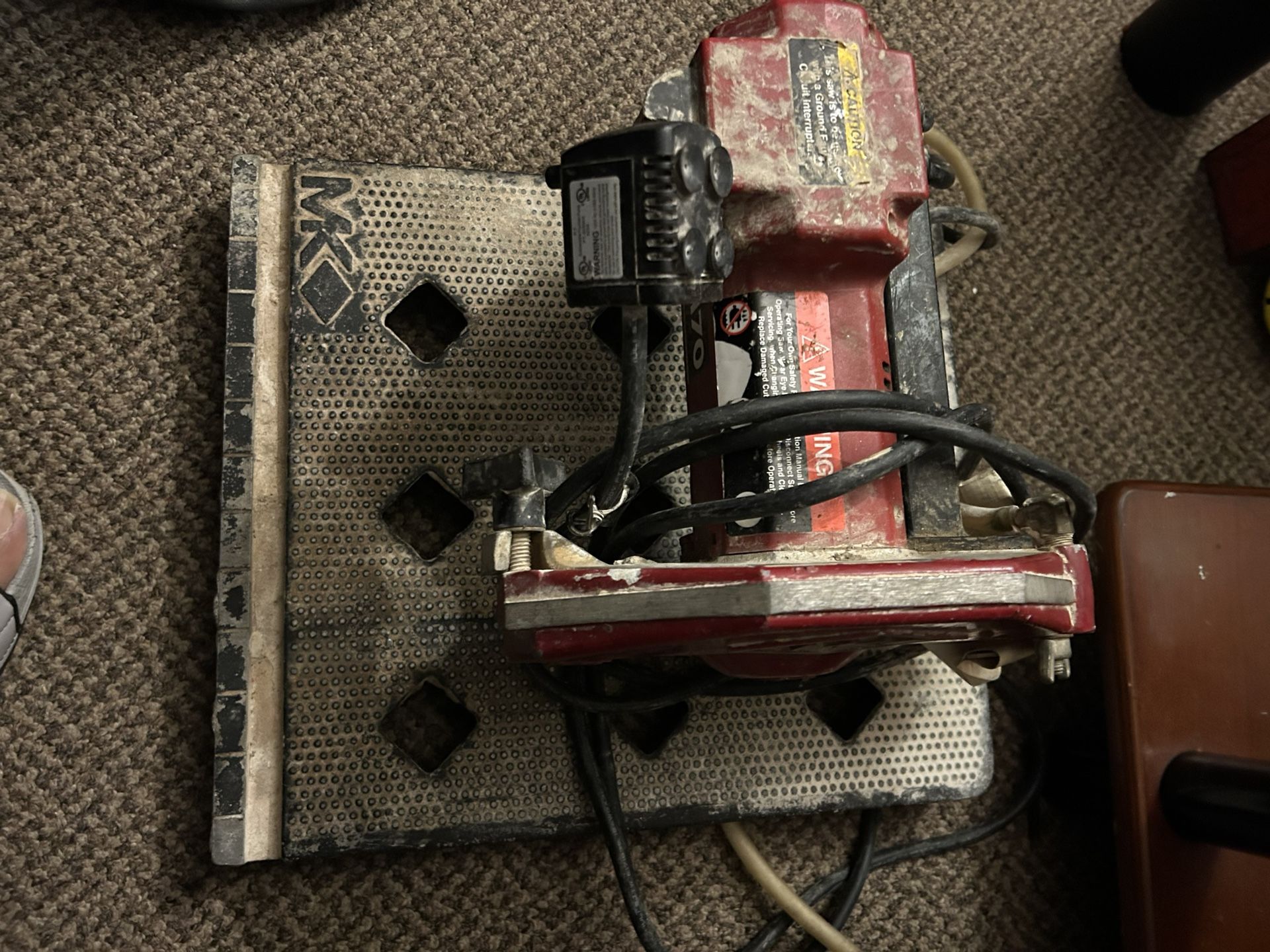 Tile Saw w/ Water Pump