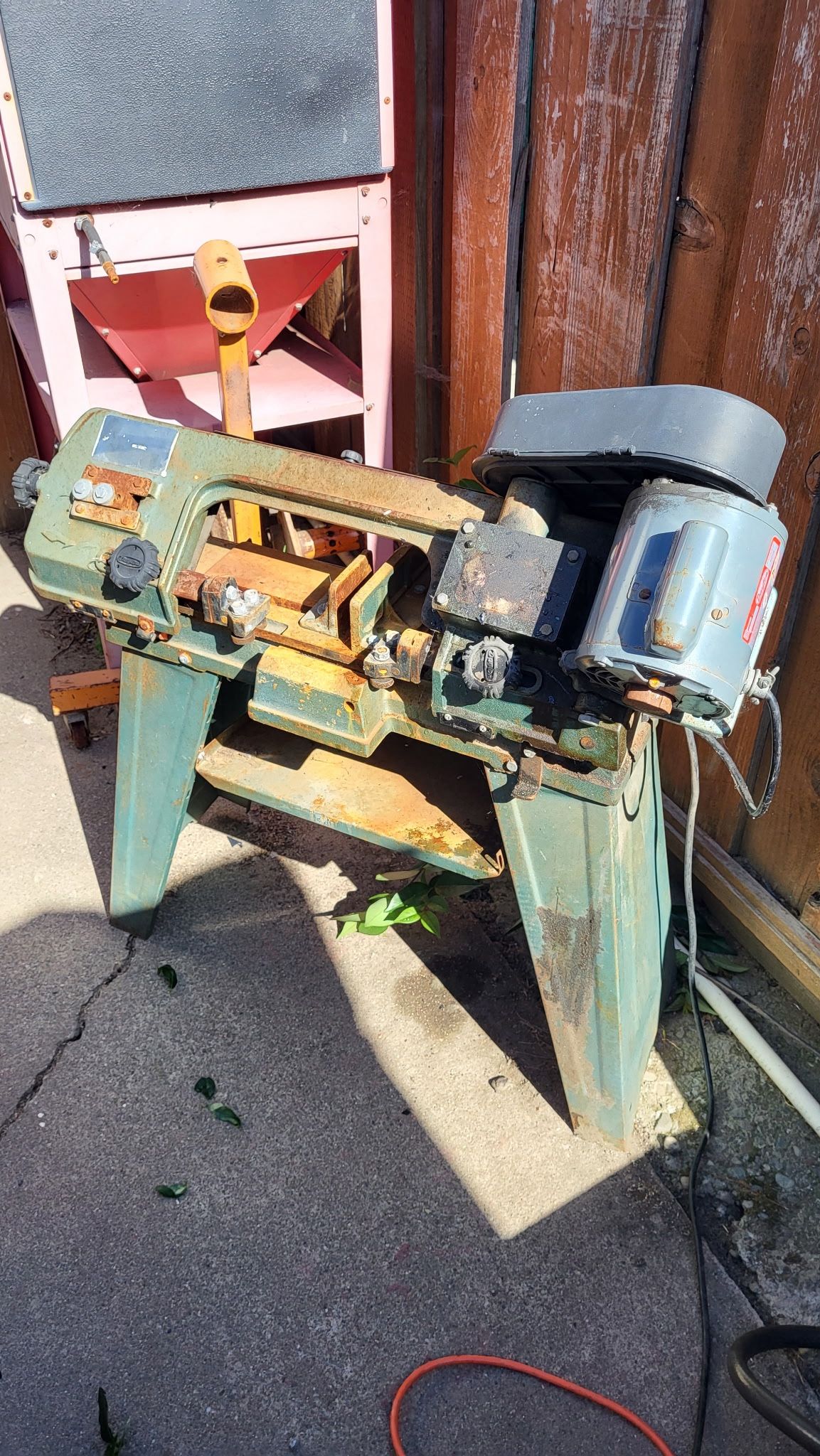Metal Cutting Bandsaw