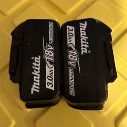 2 batteries makita 3.0ah