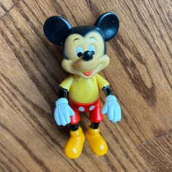 VTG vinyl Mickey Mouse poseable 5 1/2 inches Walt Disney production 70s
