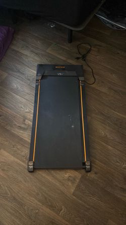 Walking pad for standing desk