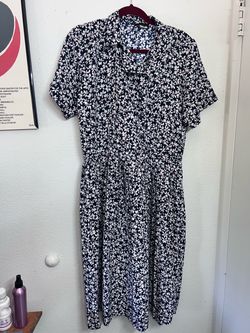 Navy Floral Short Sleeve Midi Dress