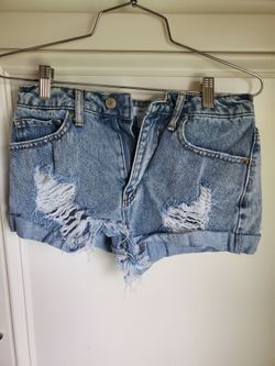Forever 21 Jean Shorts Size 2
