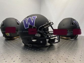 UW FOOTBALL HELMET