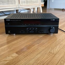 Yamaha AV Receiver RX-V367