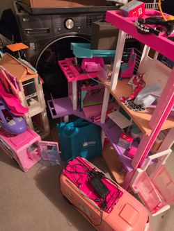 Barbie house & Furniture
