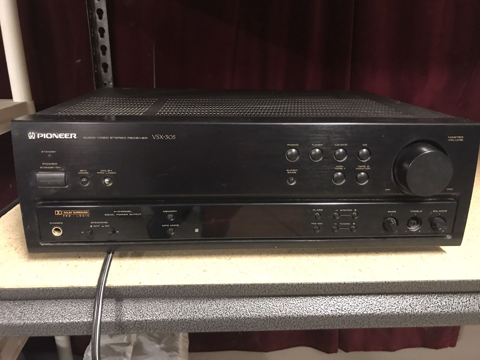 Pioneer audio/video stereo receiver VSX-305
