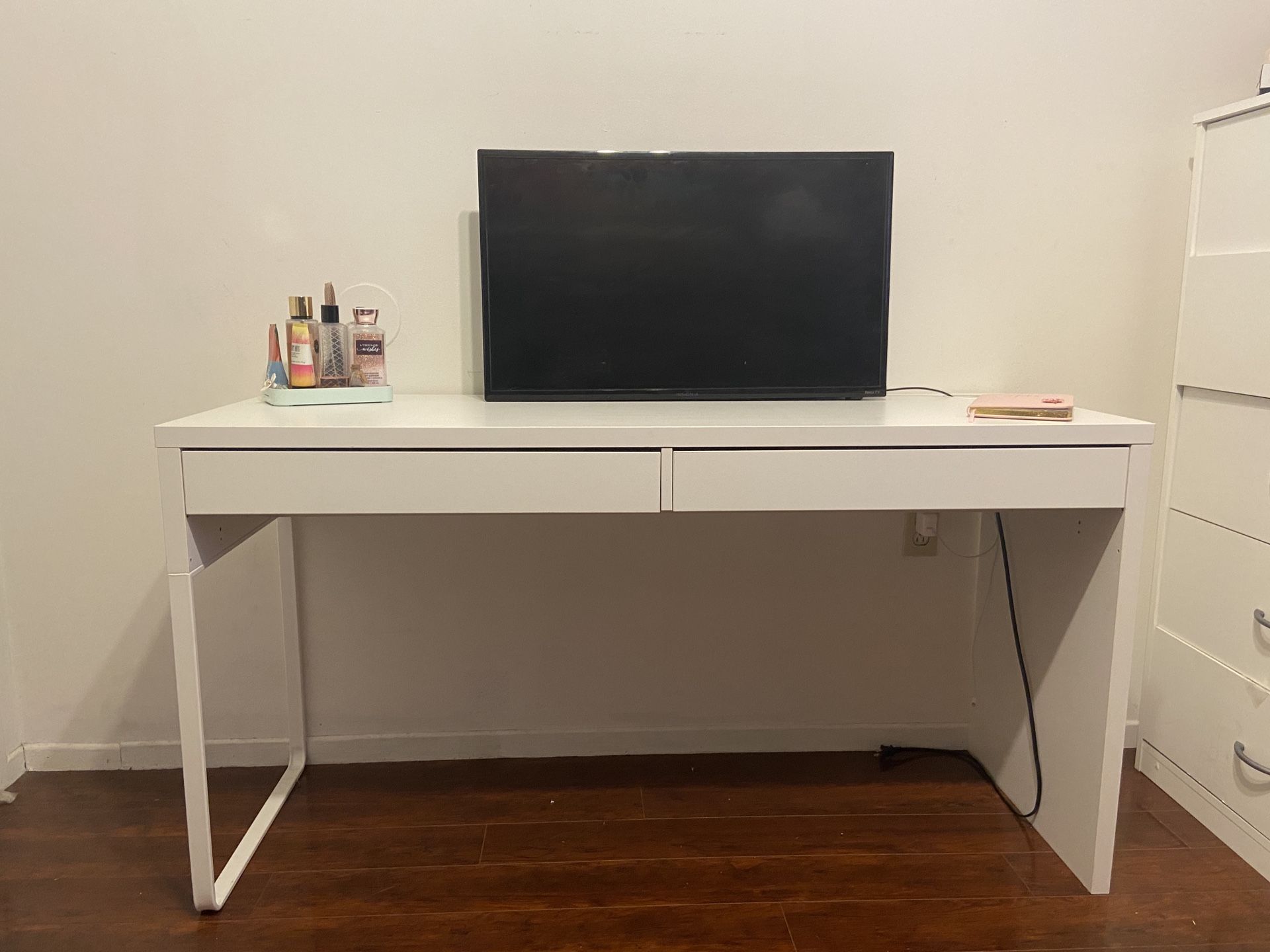 White desk