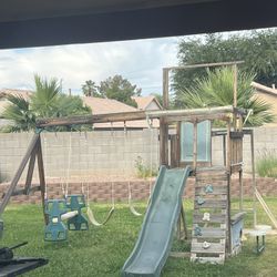 Free Children’s Playground Set 