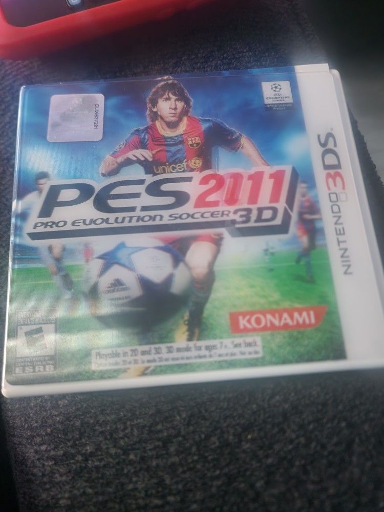 Pro Evolution Soccer 2011 (Nintendo 3DS, 2011) 