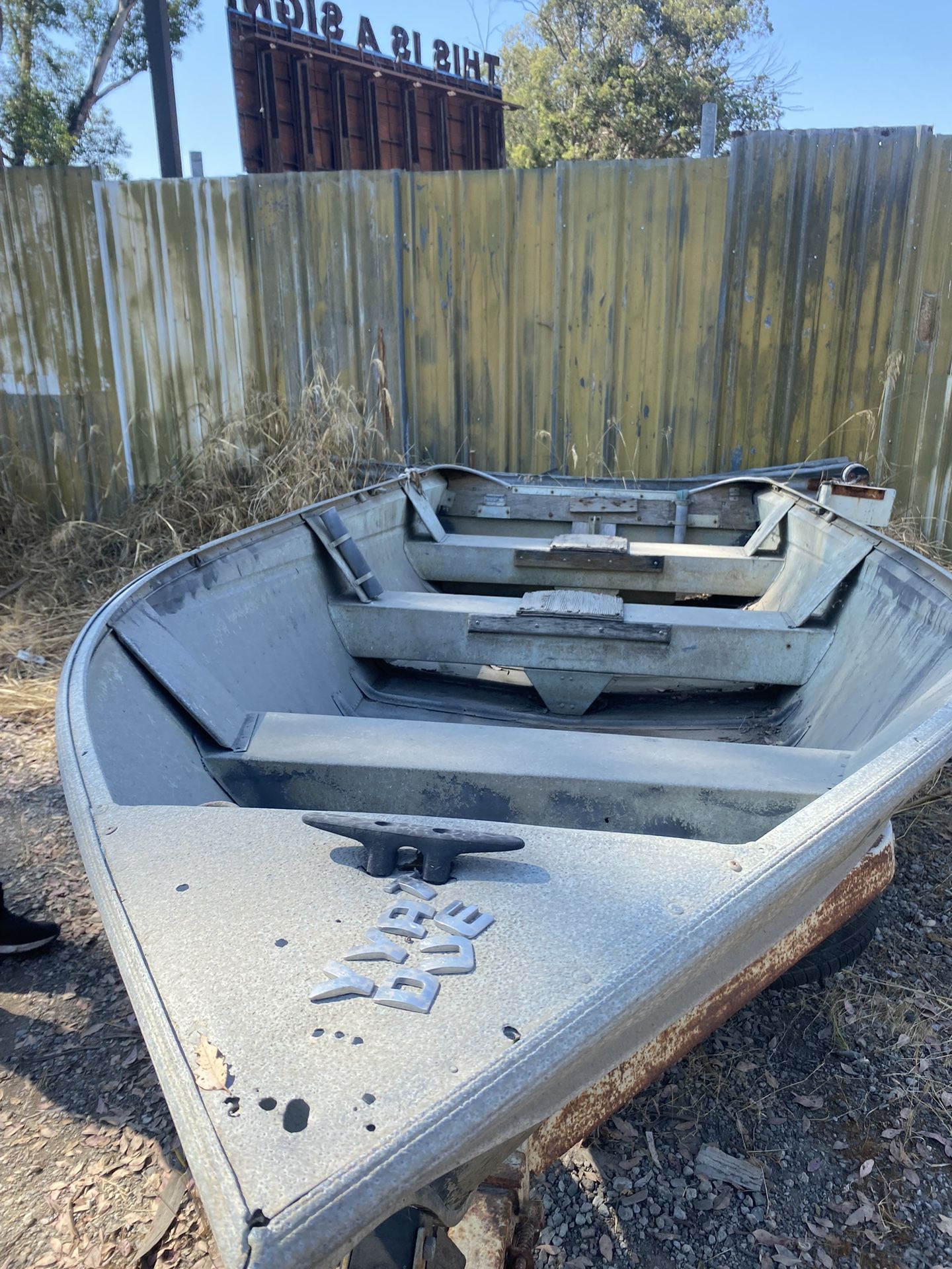 14 Ft Aluminum Boat