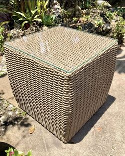 17” Outdoor Resin Wicker Side Table with Glass Top: 17”W x 17”D x 17.25”H