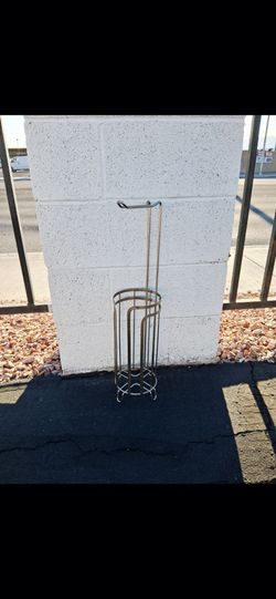 Toilet paper holder pickup 2-11 pm rainbow /95 cash only read description
