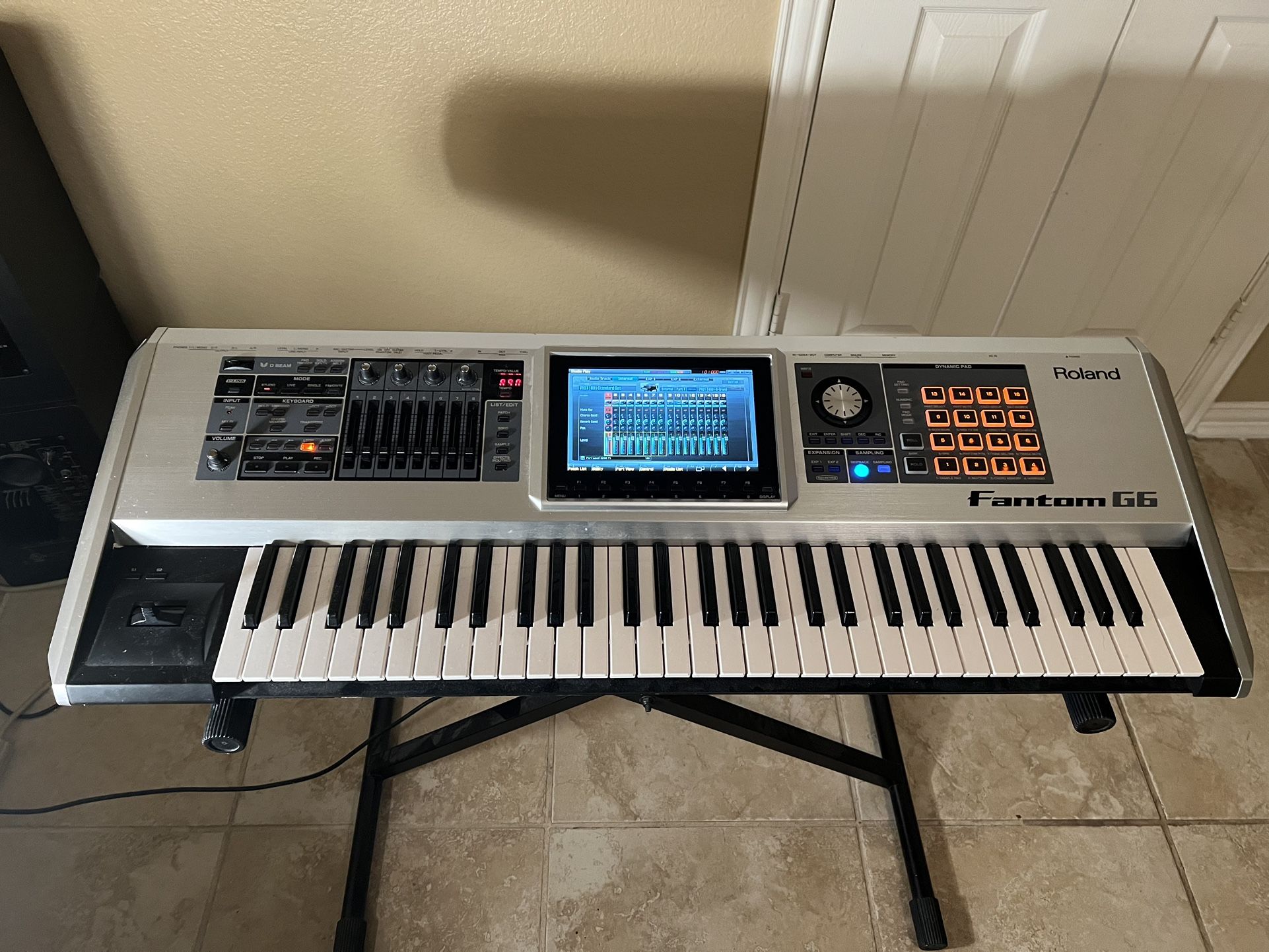 Roland Fantom G6
