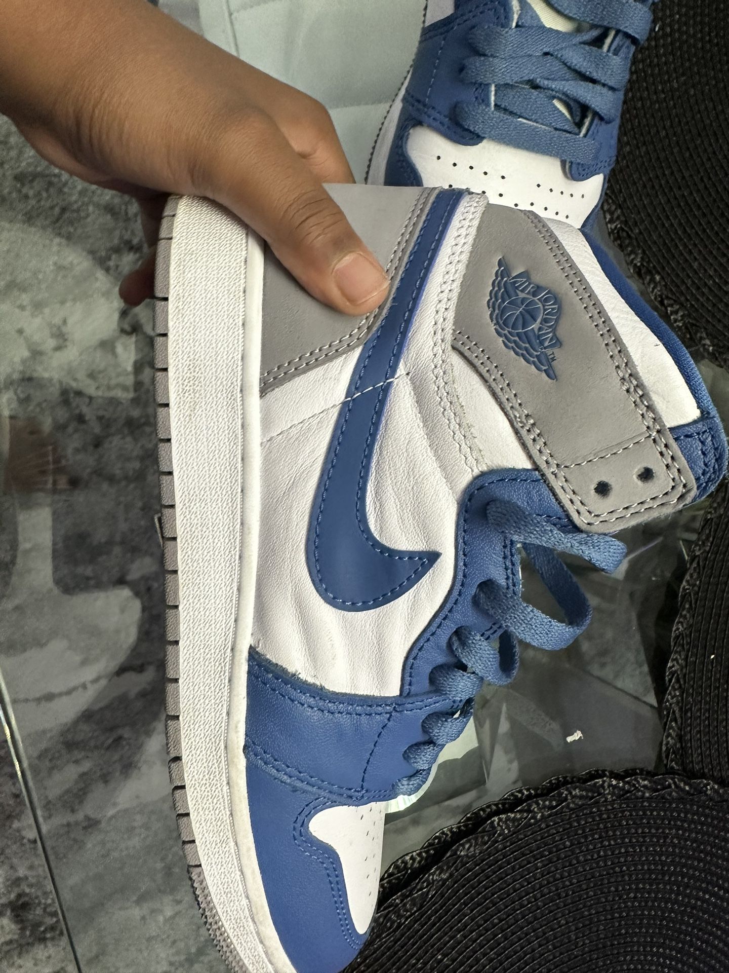Jordan Retro 1 High OG - Boys' Grade School