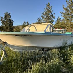 Fiber form Boat And Trailer/ $200obo