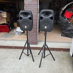 Rockville speakers  with stands