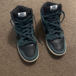Nike Dunk High Retro