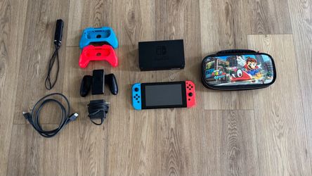 Nintendo Switch - Red & Blue 2018