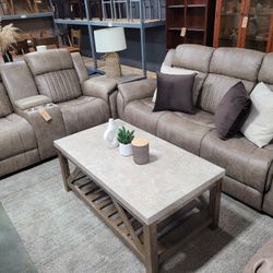 Gorgeous Brand New Recliner Sofa Set 