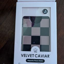 
🩷 Velvet Caviar Magnetic Phone Wallet – Checkerboard Design (New in Box)