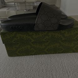 Gucci slides
