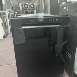 Dishwasher, 24’ Black New Scratch And Dents 