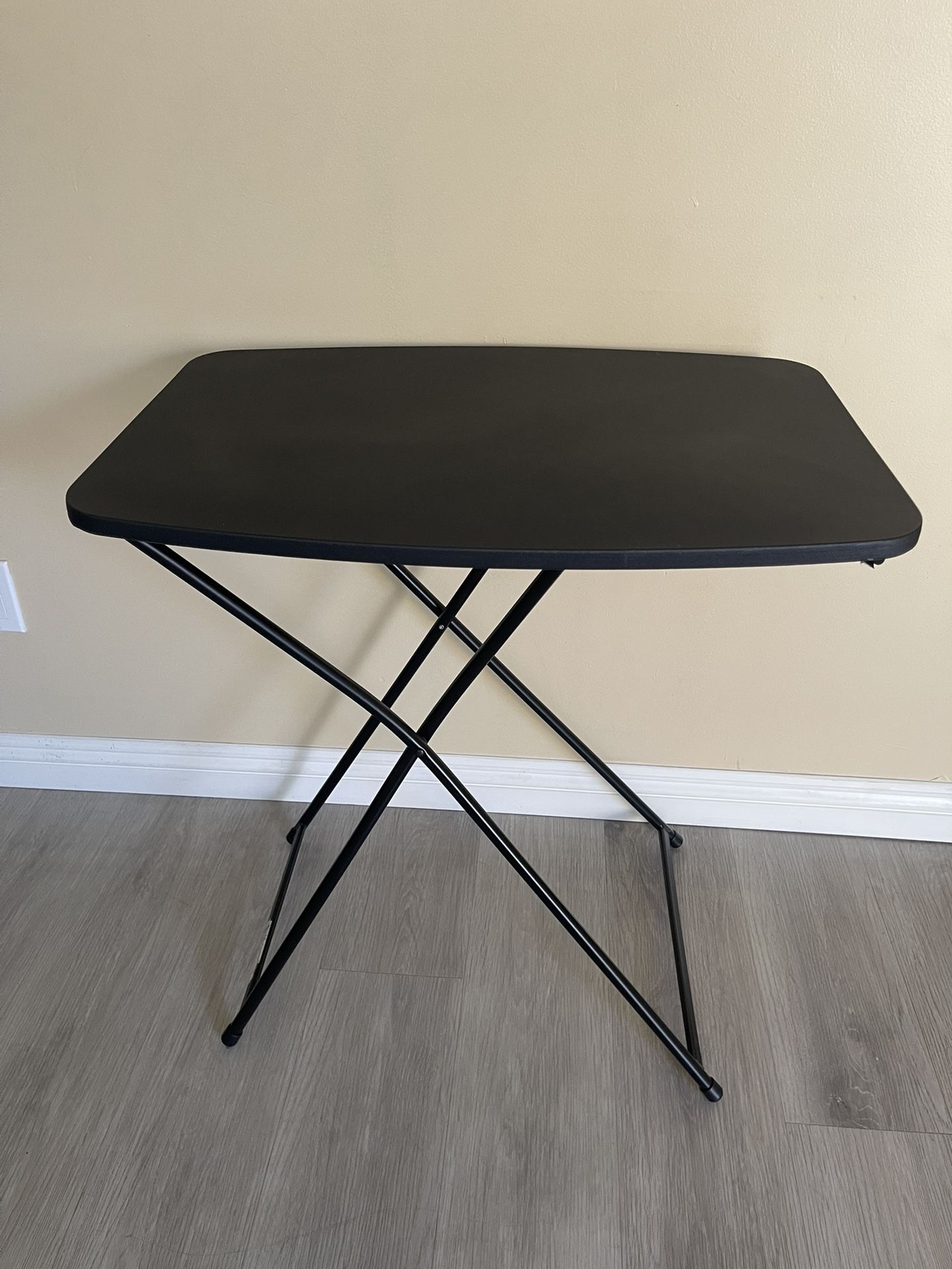 Folding Table