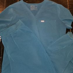 Teal "FIGS" Scrubs XXL Shirt and XXL Pants Set