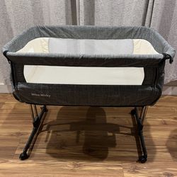 mika micky bedside bassinet
