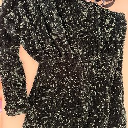 Free men’s and women’s clothing