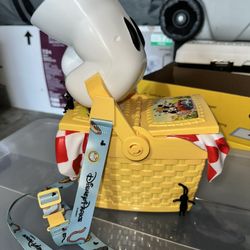 POPCORN BUCKET DISNEY PICNIC WITH BLANKET
