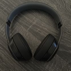 Beats Solo2 Wireless Headphones